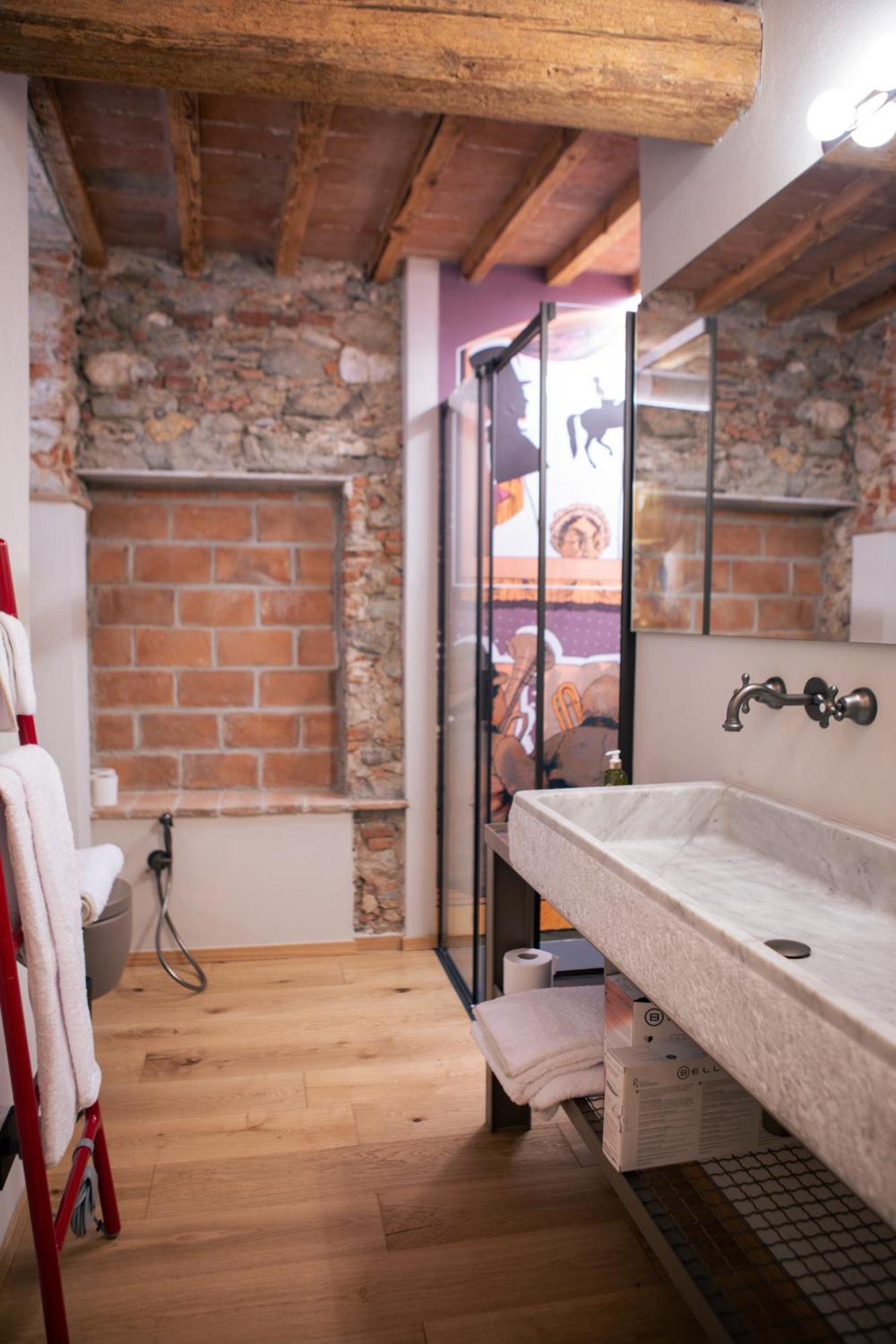 Pietrasanta Ai Teatri Bed & Breakfast Exterior photo